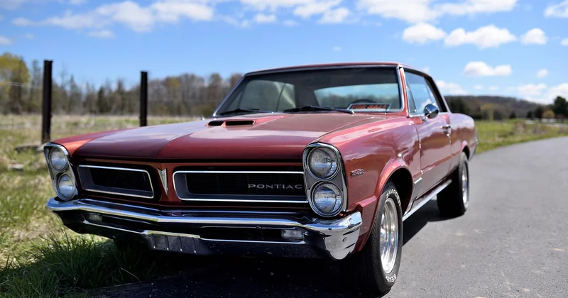 Gauntlet im Vergleich: Wie schlägt er sich gegen andere Muscle Cars?