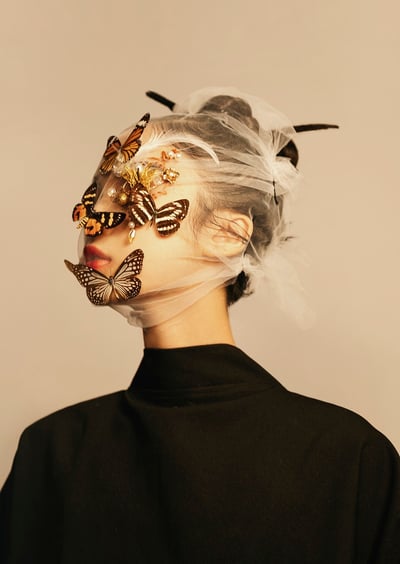 Kunst und mode: eine faszinierende verbindung zwischen kreativität und stil